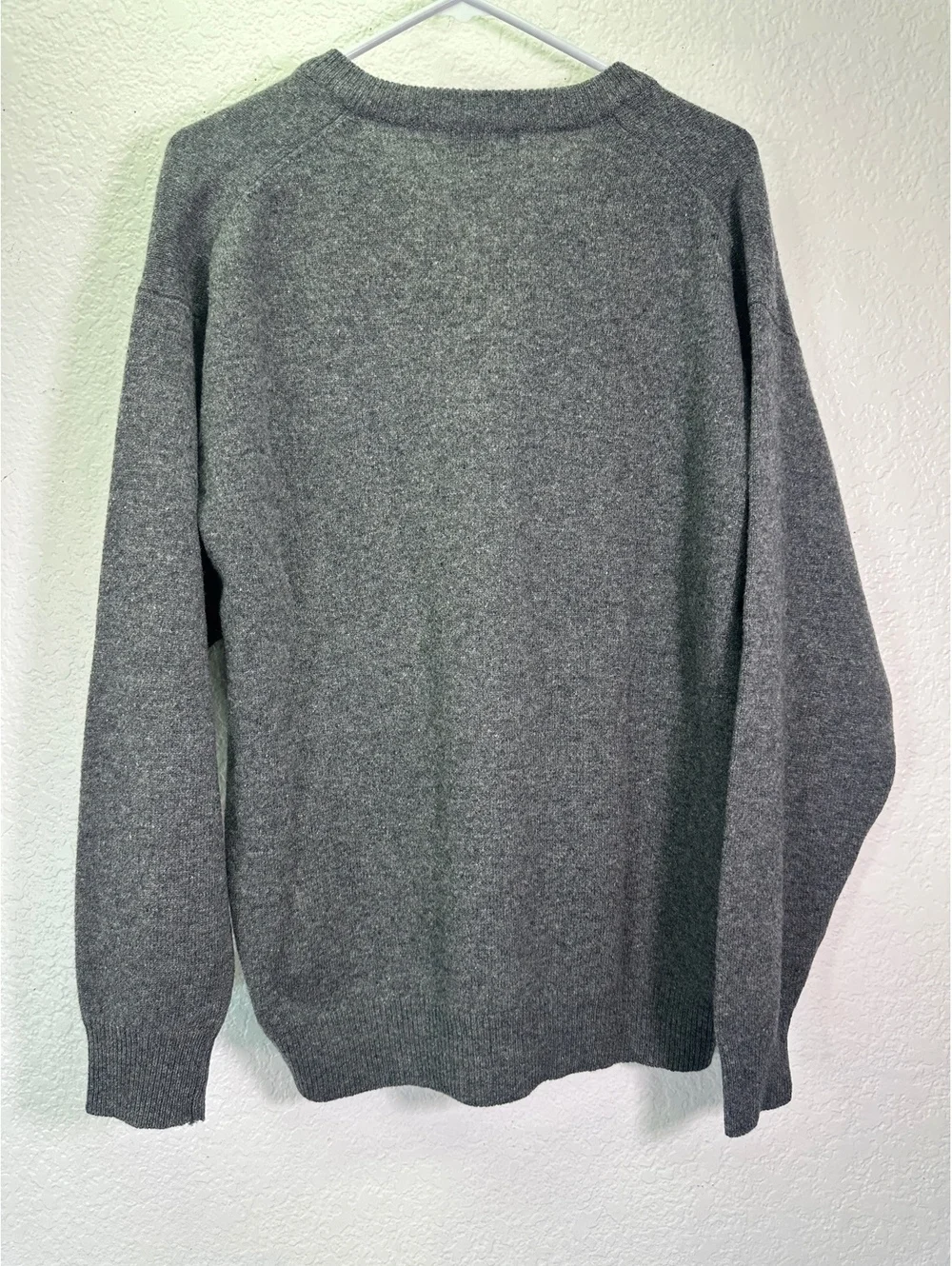 VTG Men’s Sz M Alexandre Grey Lambswool Sweater V-Neck Knit Pullover Warm Soft